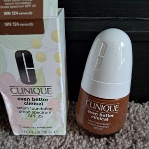 CLINIQUE Even Better Clinical Serum Foundation SPF25 WN 124 Sienna NIB